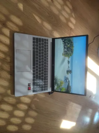 Portátil HP 15 i5 7520, 1TB, 8GB RAM