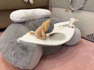 Asiento bebé interactivo con peluches