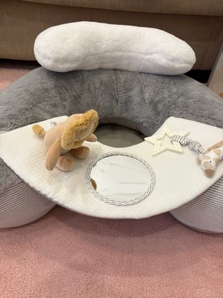 Asiento bebé interactivo con peluches