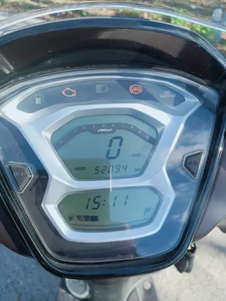 Scooter Kymco People 125cc Marrón