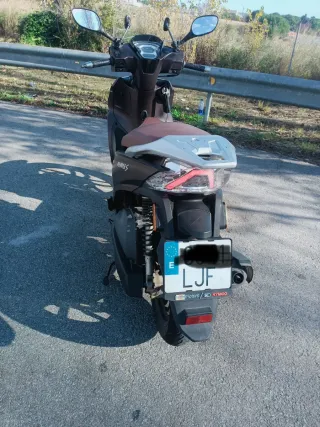 Scooter Kymco People 125cc Marrón