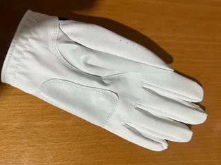 Guantes de Golf Titleist y FJ