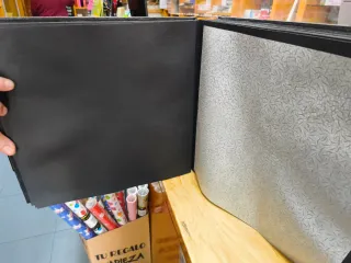 Álbum negro de cuero sintético