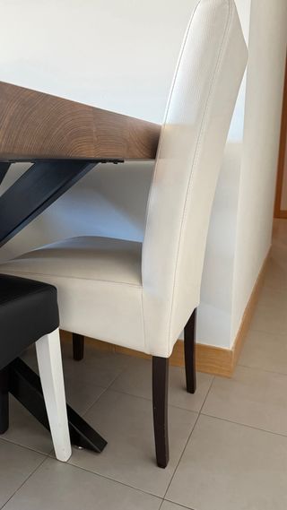 Sillas de salón de piel poco uso