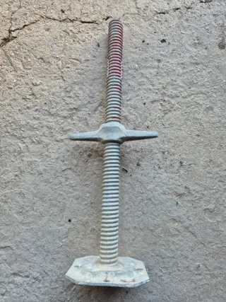 Pata elevación andamio / Usillo