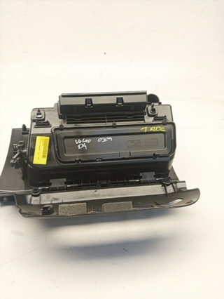 GUANTERA VOLVO XC40 D4204T12 31442718