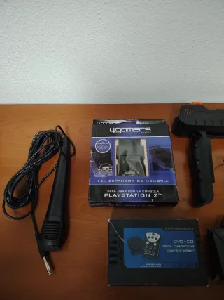 Lote PlayStation 2: Micrófono, Expansor y Mando