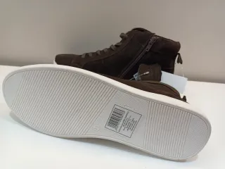 Botines de ante marrones