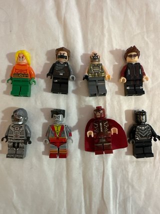 Pack Figuras LEGO Marvel / DC