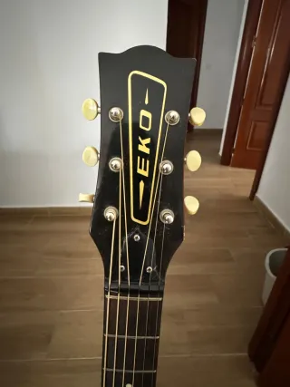 Guitarra Acústica EKO