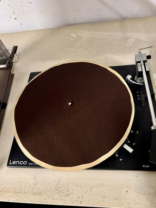 Tocadiscos Lenco Made in Switzerland