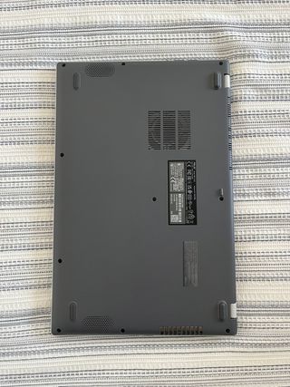 Portátil ASUS Plata y Negro + Funda