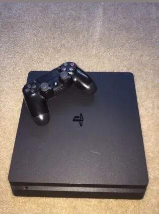 Ps4 Slim 1TB Negra con 2 mandos o más de 11 juegos