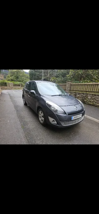 Renault Grand Scenic 2010