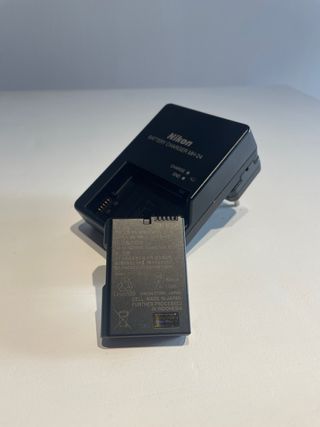 Pack Batería Nikon EN-EL14 + cargador MH-24