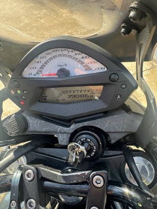 Kawasaki ER650 Naked nera