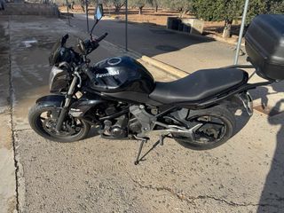 Kawasaki ER650 Naked nera