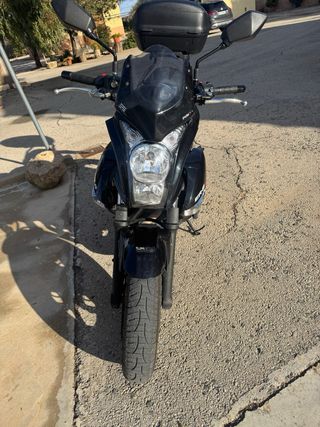 Kawasaki ER650 Naked nera