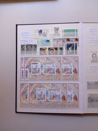 Sellos de Correos nuevos de Andorra años completos