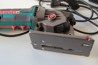 Mini Sierra Circular HYCHIKA CS-85C 500W