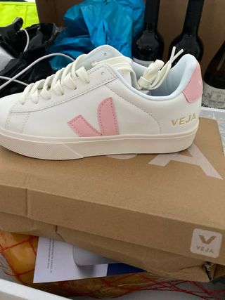 Zapatillas Veja Mujer Blancas y Rosas