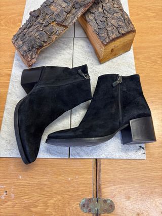 Stivali scamosciati donna neri