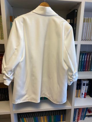 Blazer blanca tipo smoking talla grande