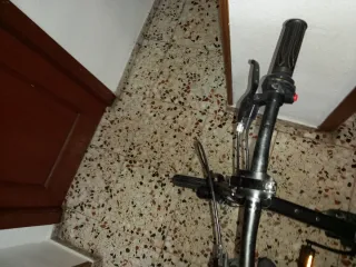 Bicicleta Eléctrica Plegable Negra