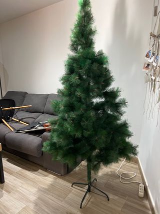 Árbol de Navidad 2m Alto x 80cm Diámetro
