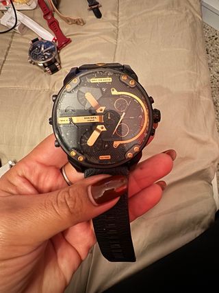 Reloj Diesel Negro y Dorado