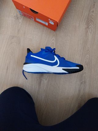Zapatillas Nike Azules y Blancas Nuevas