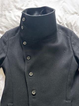 Abrigo negro cuello chimenea Talla M