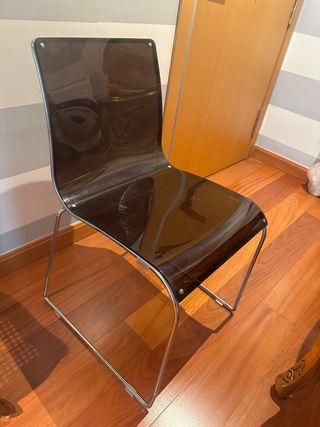Silla diseño metacrilato ahumado