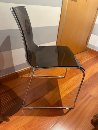 Silla diseño metacrilato ahumado