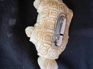 Mechero tortuga ónice tallado