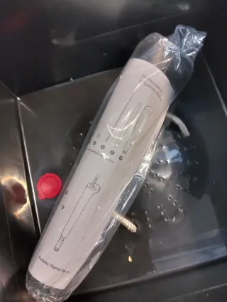 Maceta Negra Mondum con Riego y Patas