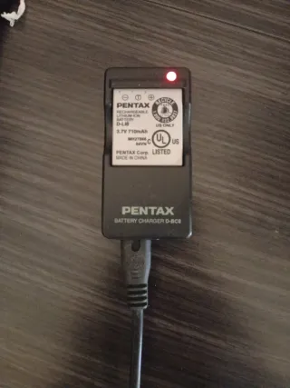 Cargador y batería Pentax D-BC8 Batería D-LI8
