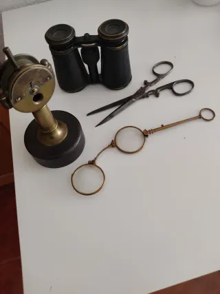 Conjunto de objetos antiguos