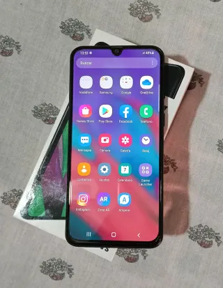 Samsung Galaxy A40 Nero + 2 custodie