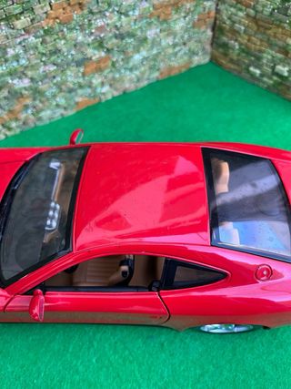 Ferrari 612 Scaglietti (2003) – Hot Wheels - 1:18