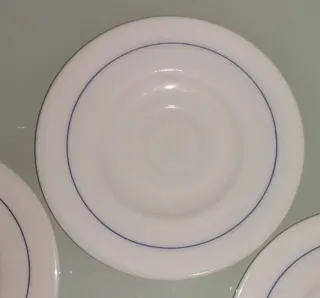 9 piezas Harmonia. Dos tazas tienen tara