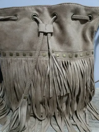 Bolso flecos. Con etiqueta