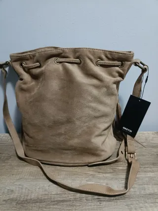 Bolso flecos. Con etiqueta