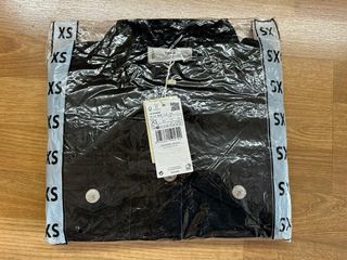 Chaqueta vaquera negra Mango Talla XS