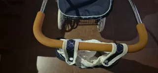 Carrito de bebé de juguete clásico  Marca Martina