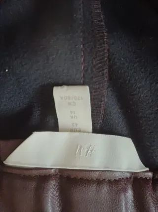 Pantalón culotte efecto piel marrón