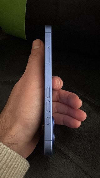 iPhone 16 128GB Azul