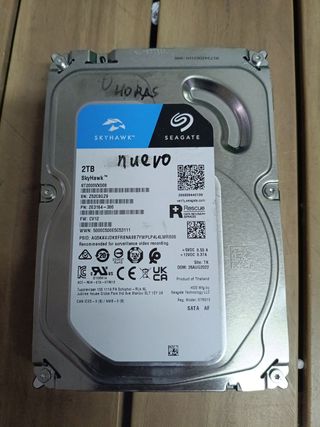 Disco Duro Seagate SkyHawk 2TB Interno