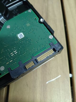 Disco Duro Seagate SkyHawk 2TB Interno