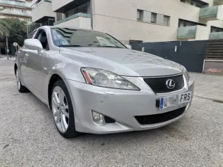 Lexus IS PANTALLA